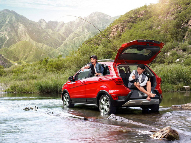 呈现不一样的“双12”，北汽绅宝X25率性登场6