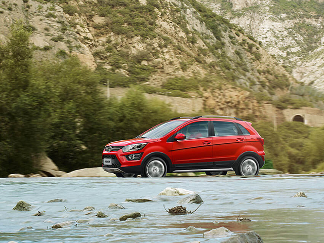 呈现不一样的“双12”，北汽绅宝X25率性登场4